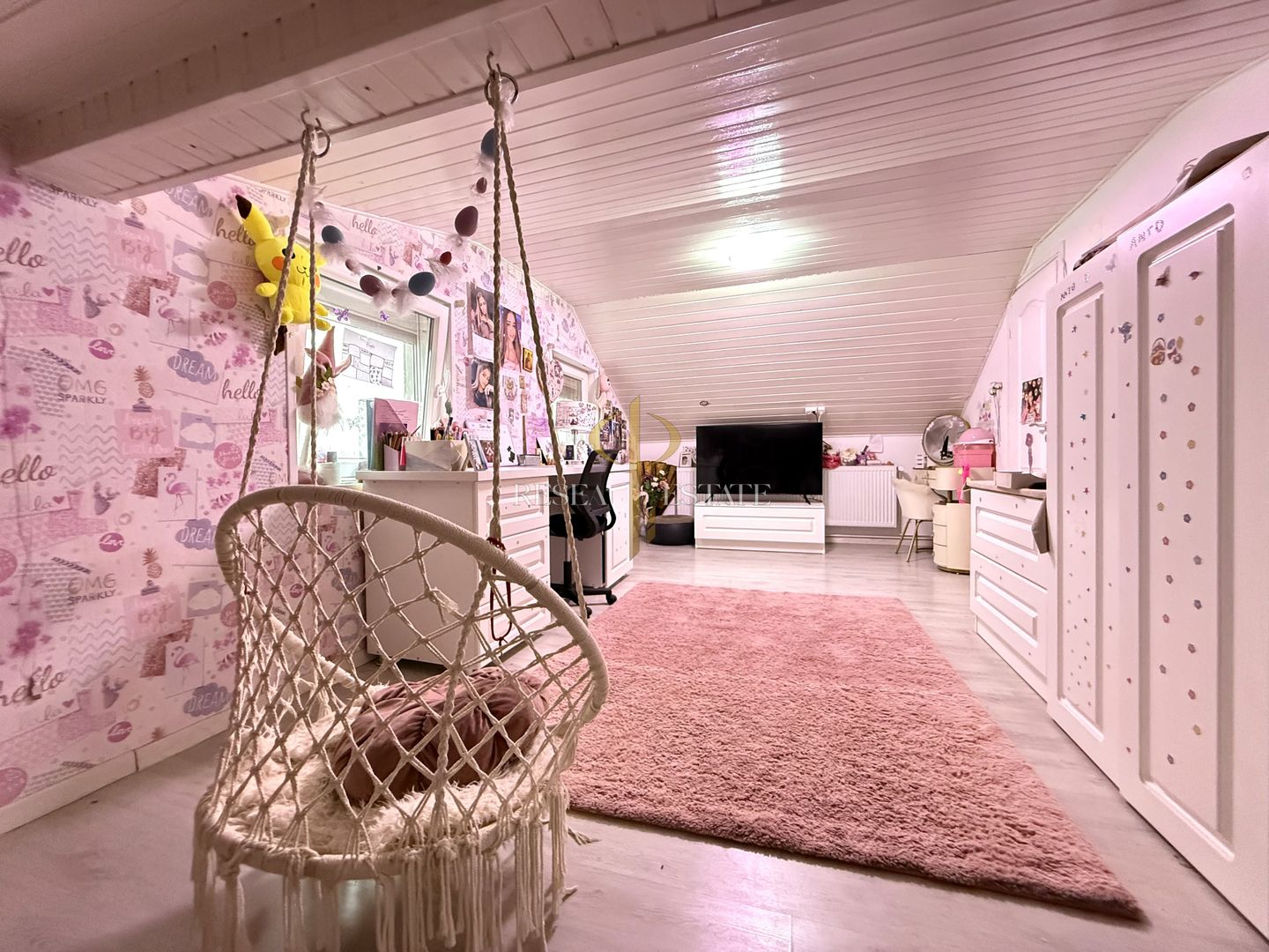 Casă spațioasă în Varias, împărțită în două unități cu acces separat - Poză 6