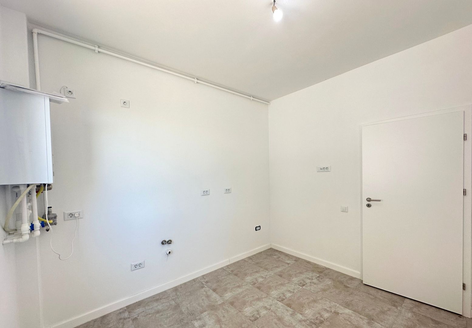 Apartament 2 camere 60 mp cu geam la baie lângă Paradisul Acvatic - Poză 13