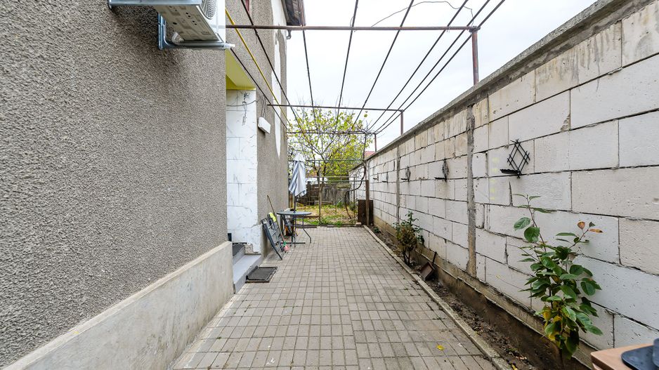 Casă tip duplex cu 2 apartamente în Poltura - Poză 10