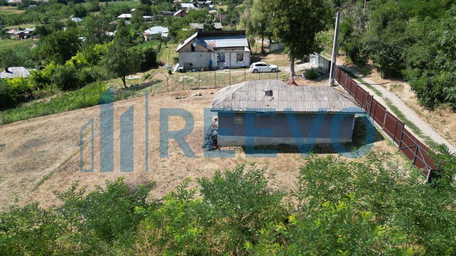 Casă și teren de vânzare în Parincea jud. Bacău. - Poză 15