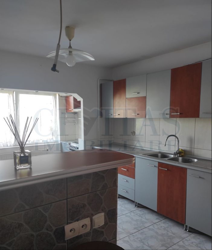 2 camere decomandate, 50 mp,loc parcare! - Poză 2