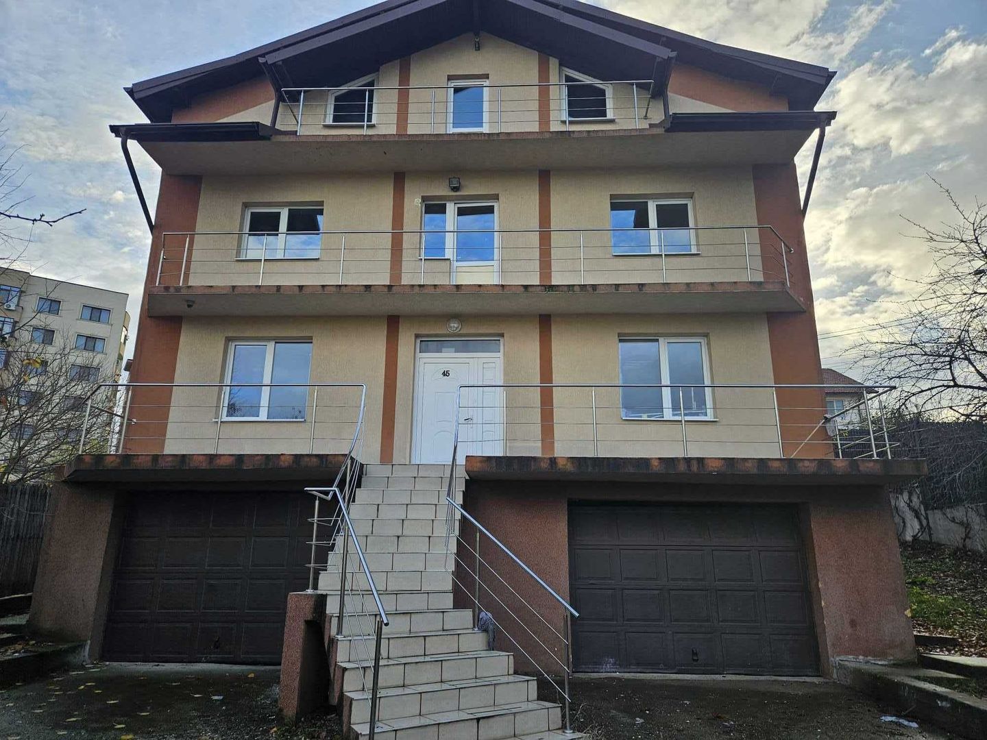 Casă spațioasă - Varianta Prundu Craiovei - Poză 1