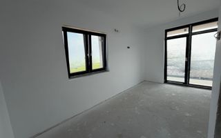 Duplex de vanzare cu 4 camere in Mosnita Noua - Poză 7