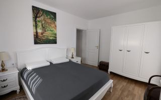 Apartament 3 camere 2 bai 70 mp utili terasa si parcare in Selimbar - Poză 8