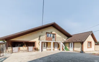 Proprietate cu 2 case si curte in Oarja, AG - Poză 13