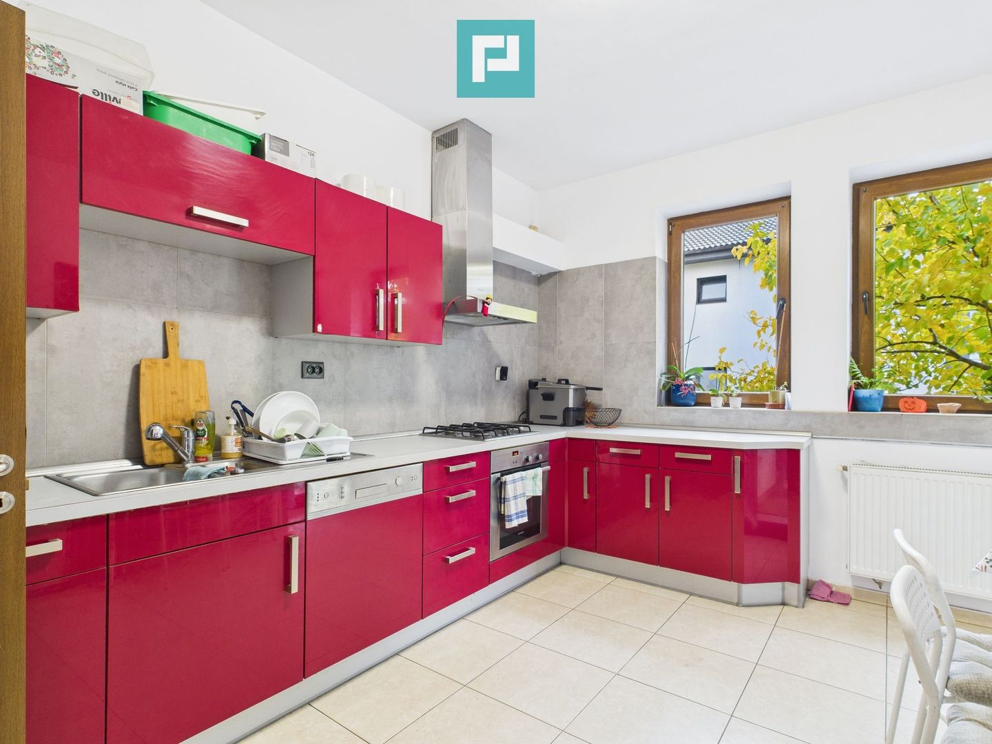 Casă  spațioasă cu 5 camere, Aradului - Poză 4