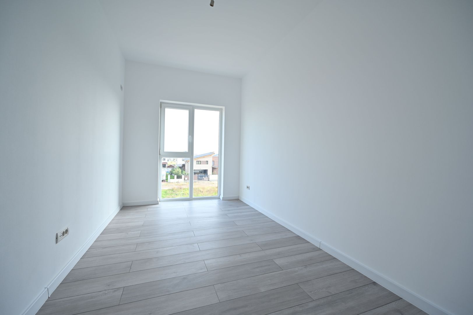 Apartament cu 3 camere. - Poză 6