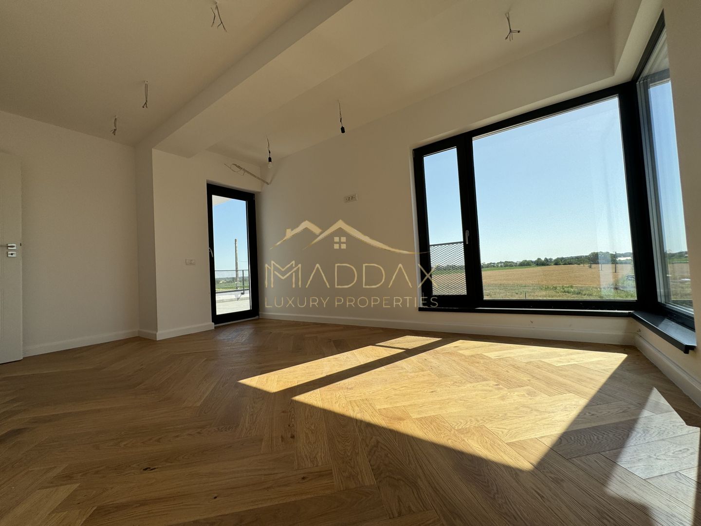 Vila LUX***Panouri fotovoltaice***Lake view//Laguna Albastra/Corbeanca - Poză 38