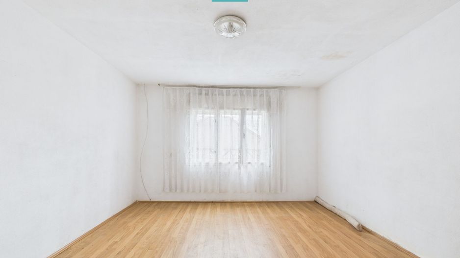 Casă modernă P+1, cu magazin, lângă orașul Sebiș - Poză 26