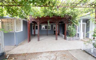 Casă cu 5 camere, complet renovată cu teren 920 mp în Tecuci - Poză 5