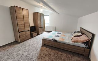 Casă spațioasă de vânzare – P+M | 5 camere | 255 mp construiți - Poză 1