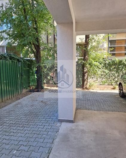 Apartament in zona linistita, aproape de toate facilitatile urbane - Poză 8