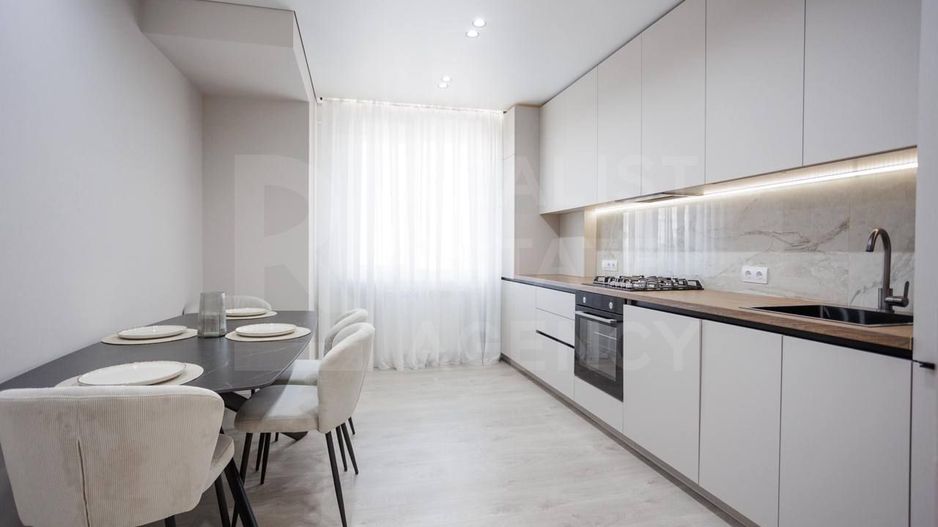 Vânzare, apartament, 2 odăi + living, str. Ion Buzdugan, Buiucani - Poză 17