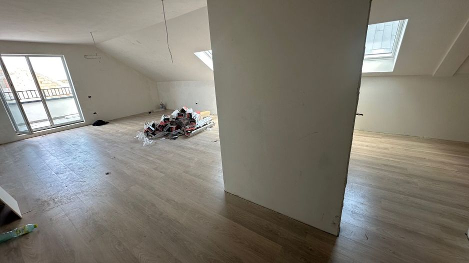 Apartment bloc nou cu lift si loc de parcare inclus - Poză 2