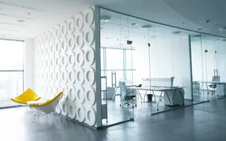 Sedu de banca ultracentral de inchiriat - Poză 17