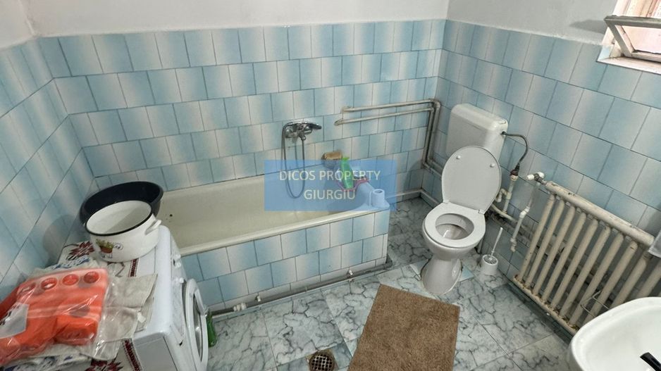 De vânzare  casă situată pe strada Mihail Sadoveanu - Poză 18