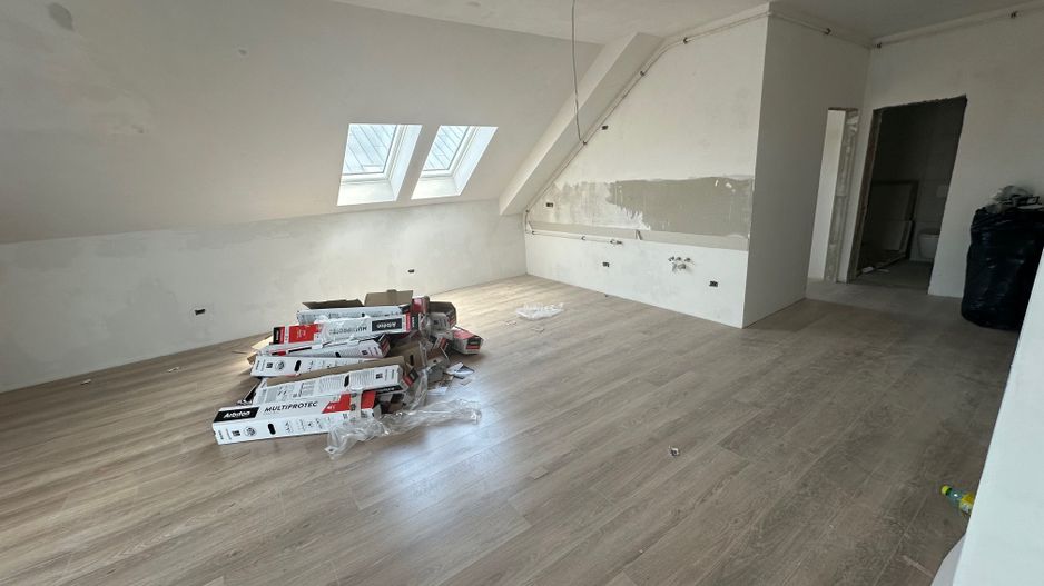 Apartment bloc nou cu lift si loc de parcare inclus - Poză 12
