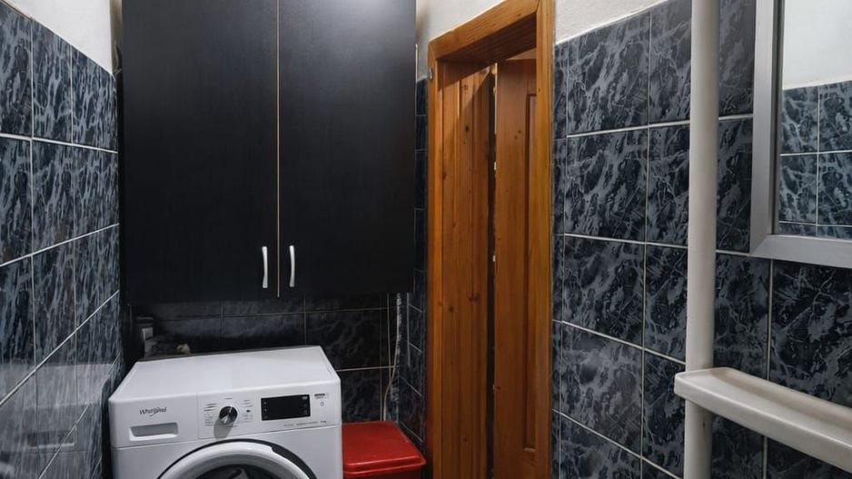 Casa cu de vanzare cu 2 camere Ultracentral, pe Tudor Vladimirescu - Poză 7