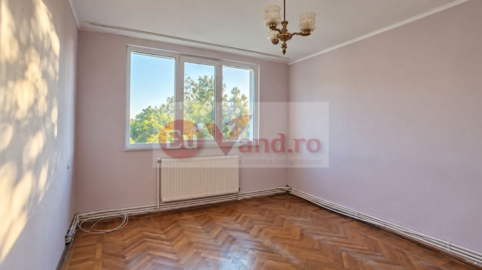 De vanzare apartament cu 2 camere Tiglina 1, etaj 3, 49.000 euro - Poză 2