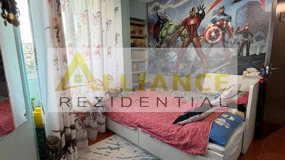 APARTAMENT 4 CAMERE- METROU APARATORII PATRIEI - Poză 3