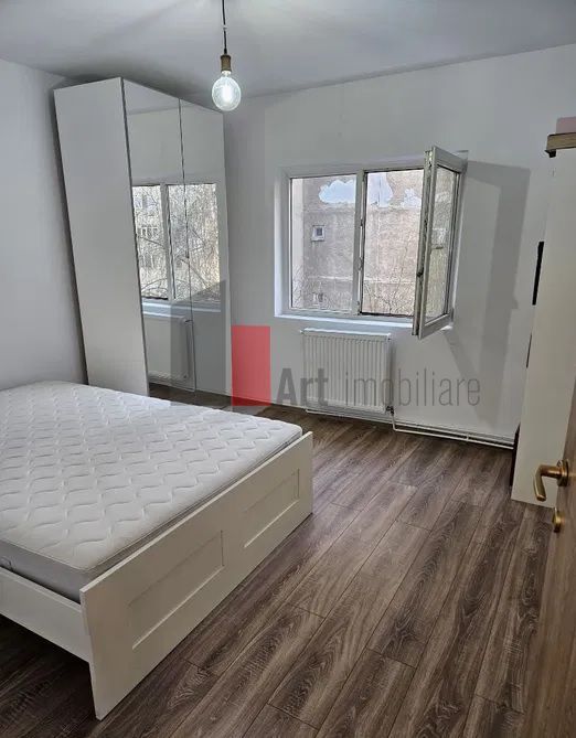 3 camere pe strada Panait Cerna - Poză 1