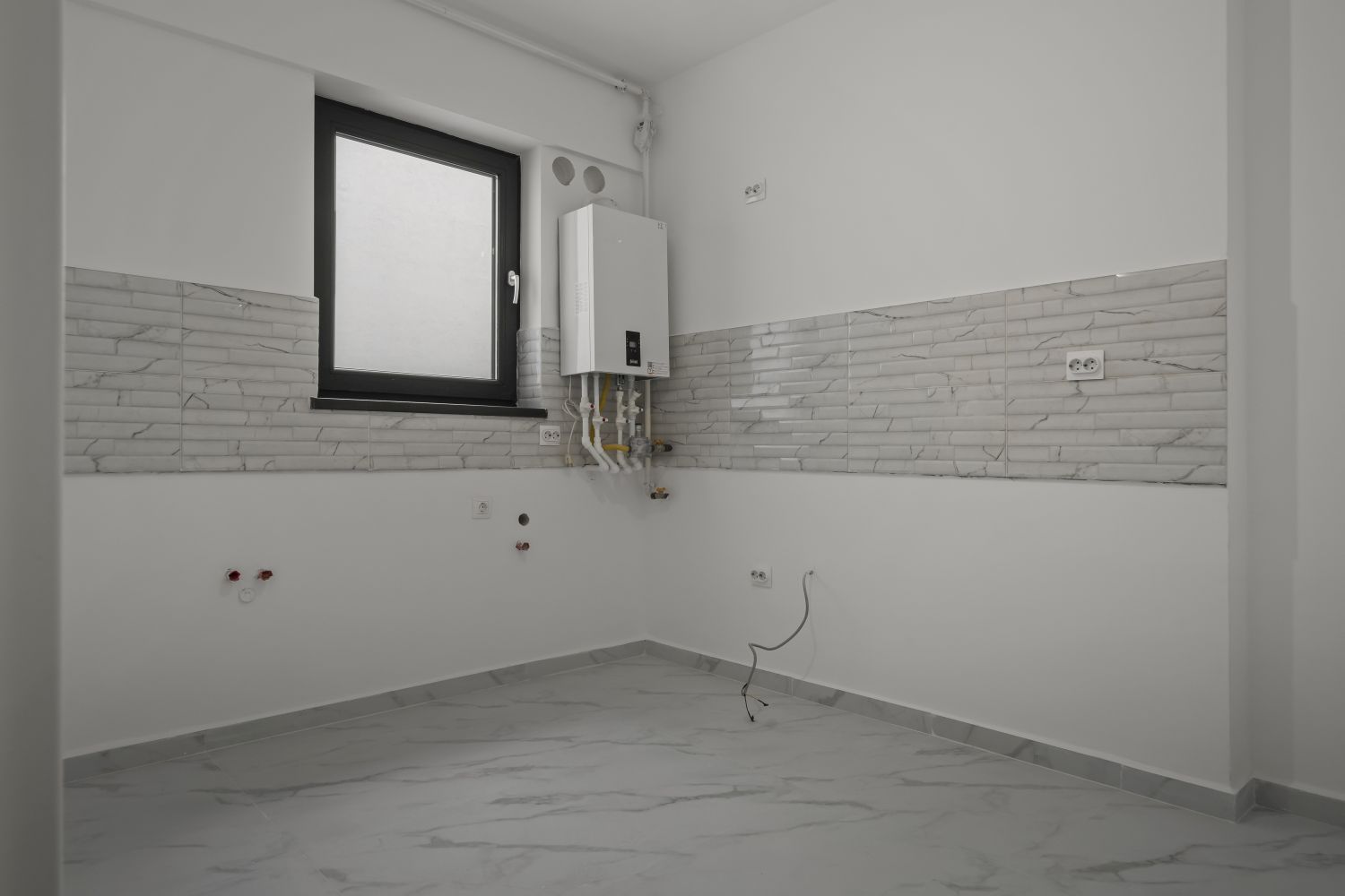 2 CAMERE, ET 2, FINALIZAT, CENTRALA PROPRIE, metrou in apropiere, COMISION 0% - Poză 14