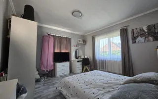 Casa in Livezeni , 140  mp utili , in centrul localitatii . - Poză 18