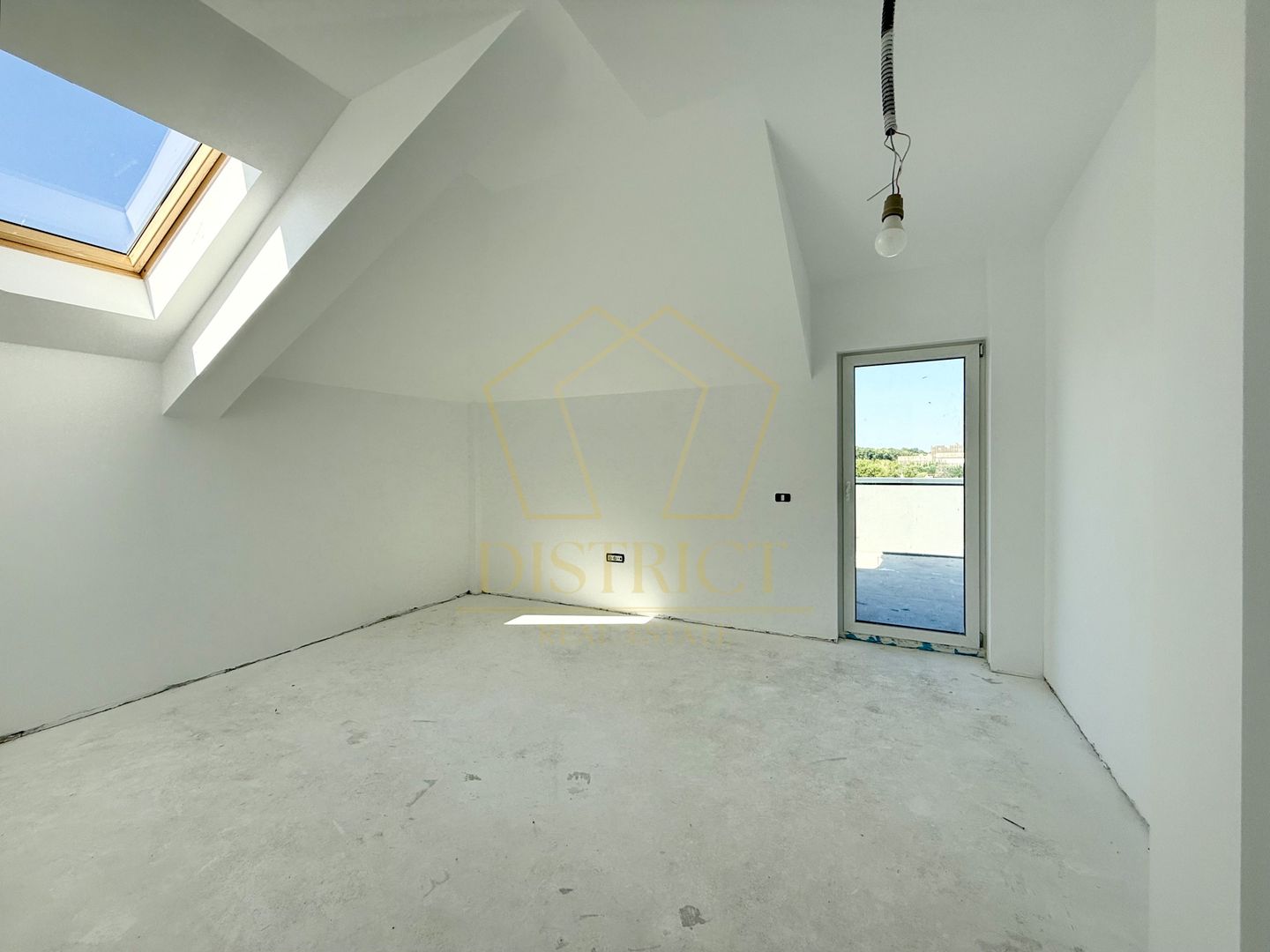 Apartament deosebit cu 3 camere | Terasa 66mp | Lipovei - Poză 2