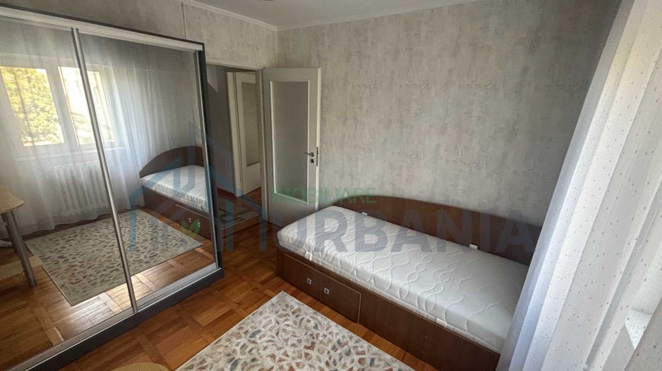Apartament 3 camere decomandat, 70 mp, etaj 1/8, Bd. Socola – Podu Roș (zona Jumbo – Granit) - Poză 3