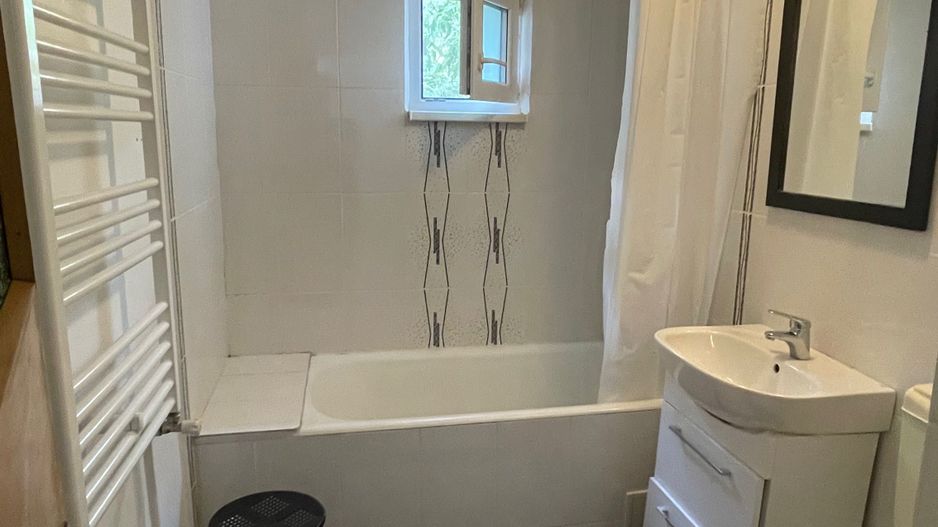 Inchiriez apartament 2 camere, Apusului, Militari - Poză 4