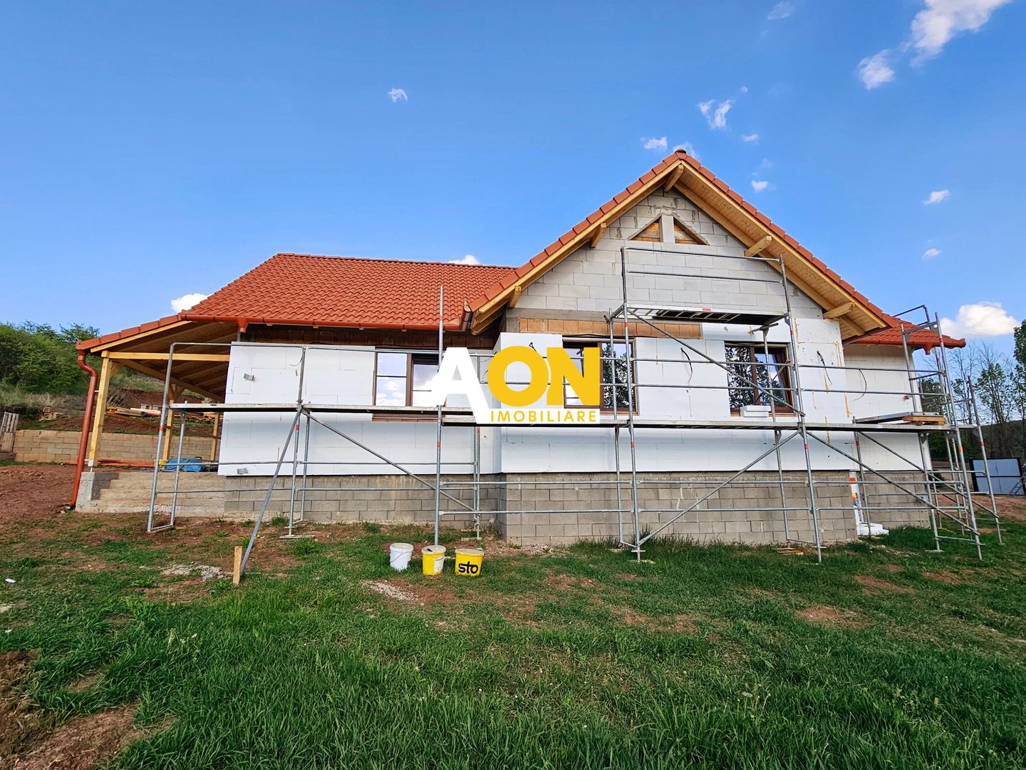 Casa la gri ( semifinisata ), 4 camere, 668 mp teren, com. Ciugud - Poză 4