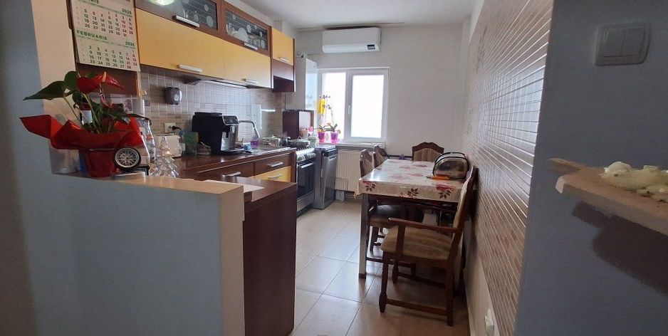 Apartament 3 camere, 70 mp utili, mobilat, utilat, Tolstoi, Alba Iulia - Poză 3