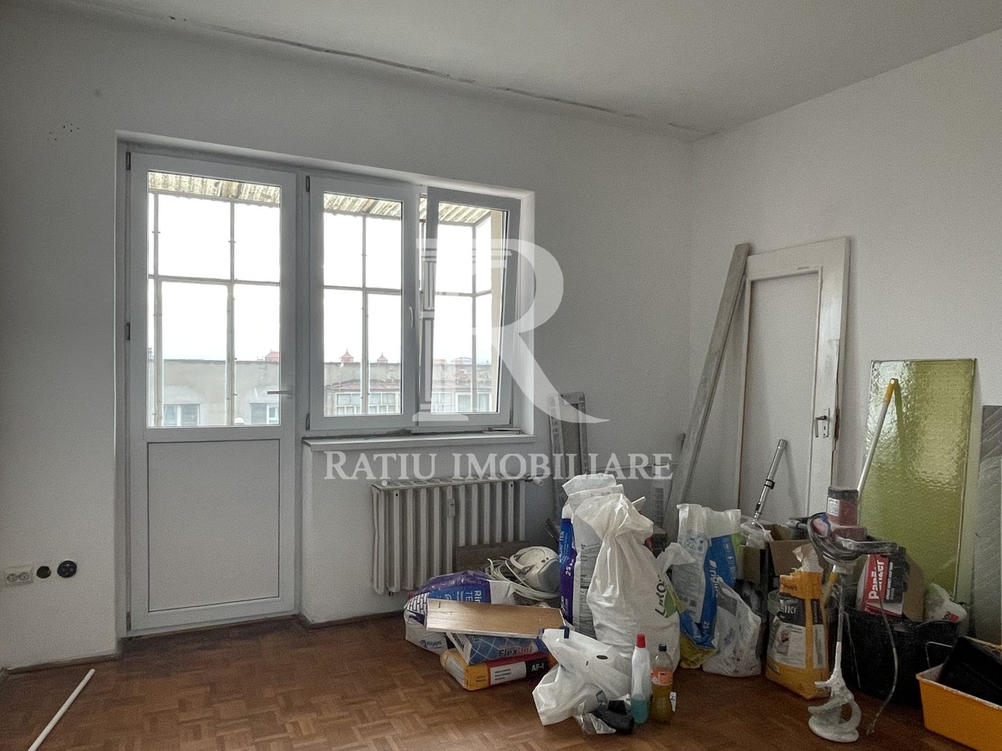Apartament cu 3 camere | Magheru | Oradea - Poză 8