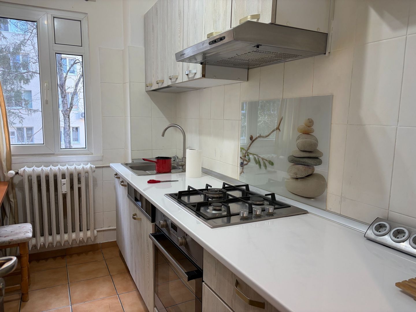 Apartament semidecomandat cu trei camere, Constantin Brancoveanu - Poză 12