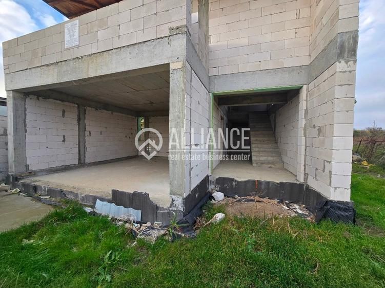 VALU LUI TRAIAN-Casa la rosu + acoperis complet - Poză 5