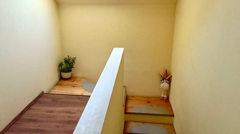 Casa individuala spatioasa si teren mare, pozitie excelenta, Sacalaz - Poză 12