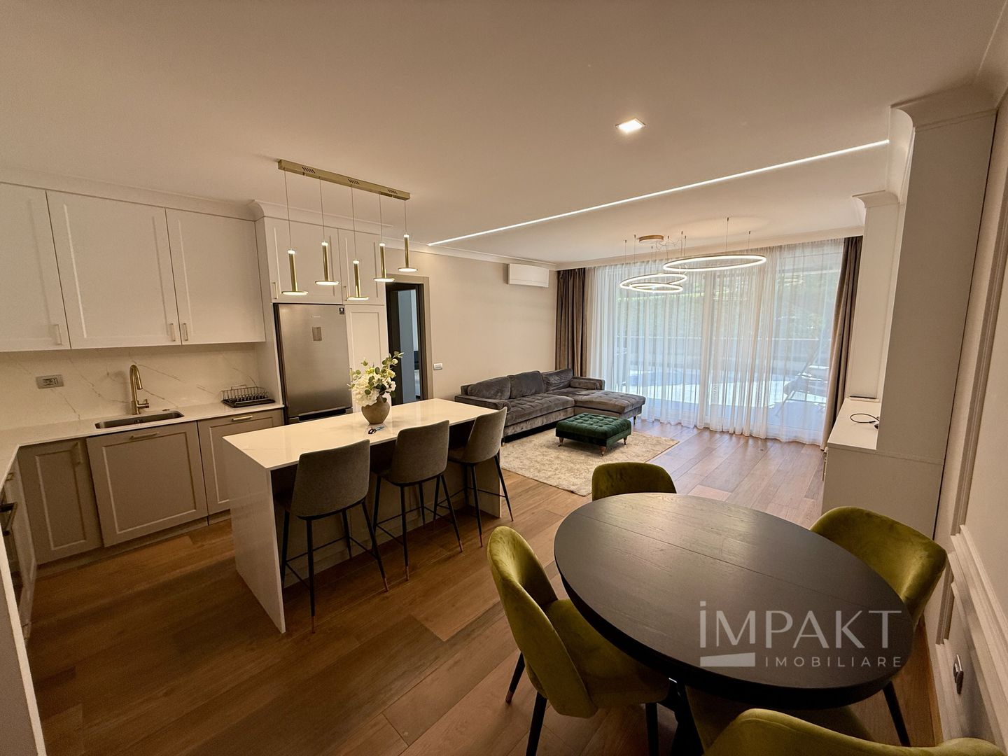 Apartament ultralux cu 3 camere, in Bună Ziua! - Poză 8