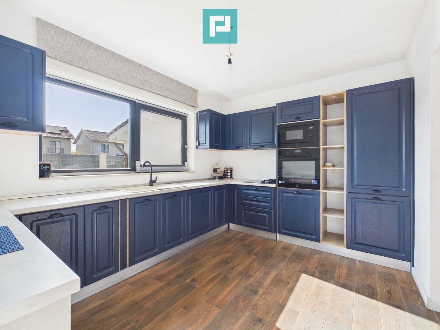 Casă individuală | 221 mp | Moșnița Nouă - Poză 3