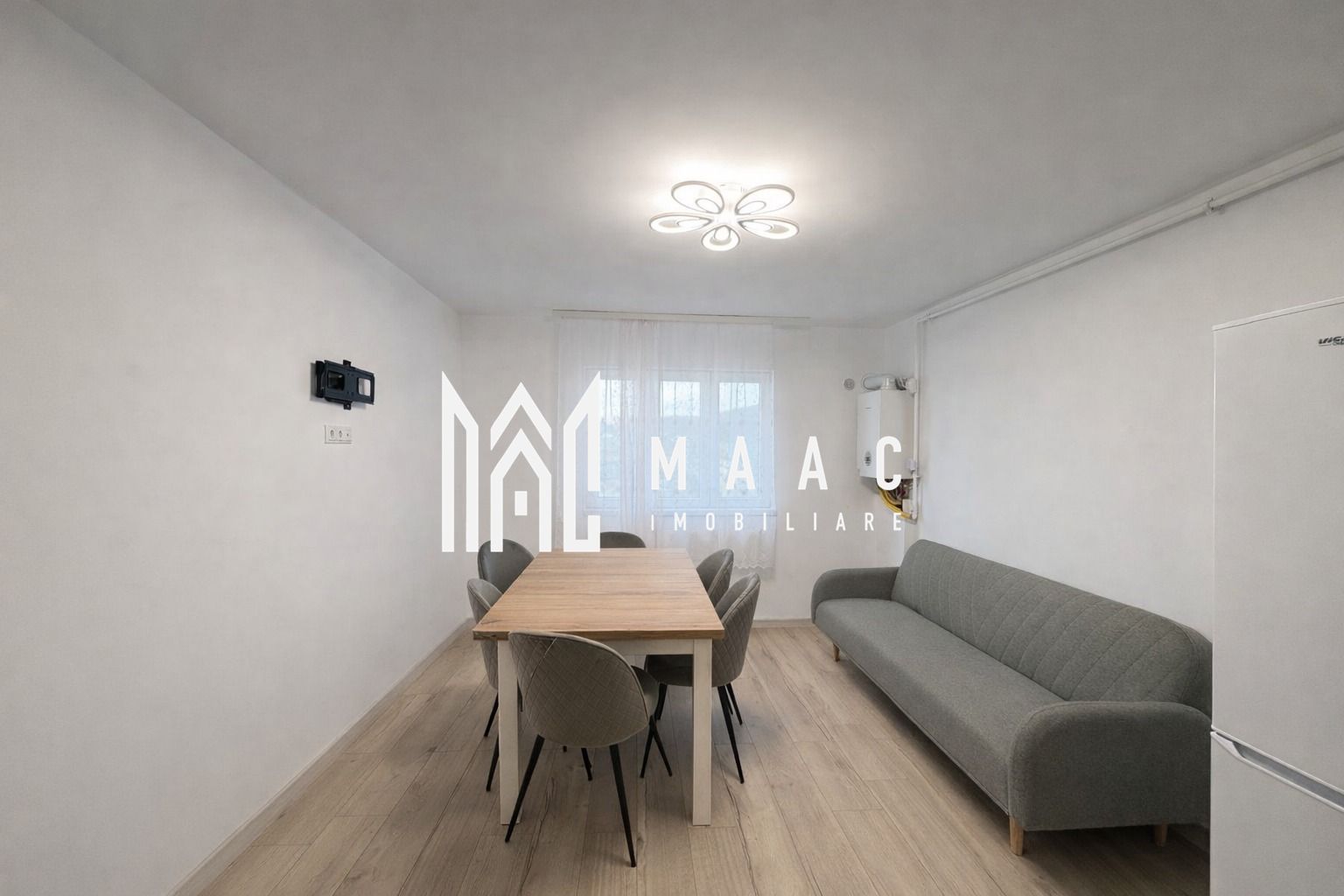 Apartament 2 camere I etajul 3 I LIft I Zona Lazaret - Poză 1