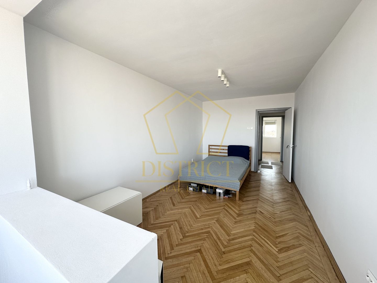 Apartament cu 3 camere | Complexul Studentesc - Poză 4
