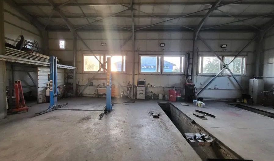 De inchiriat hala zona Metro, DN 26,  6 euro/mp plus TVA - Poză 3