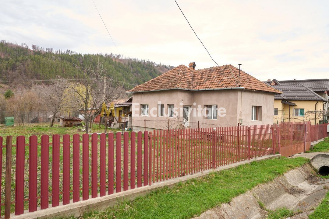 Casa individuala  Leresti la strada principala+ teren 831 mp, utilitati complete - Poză 13