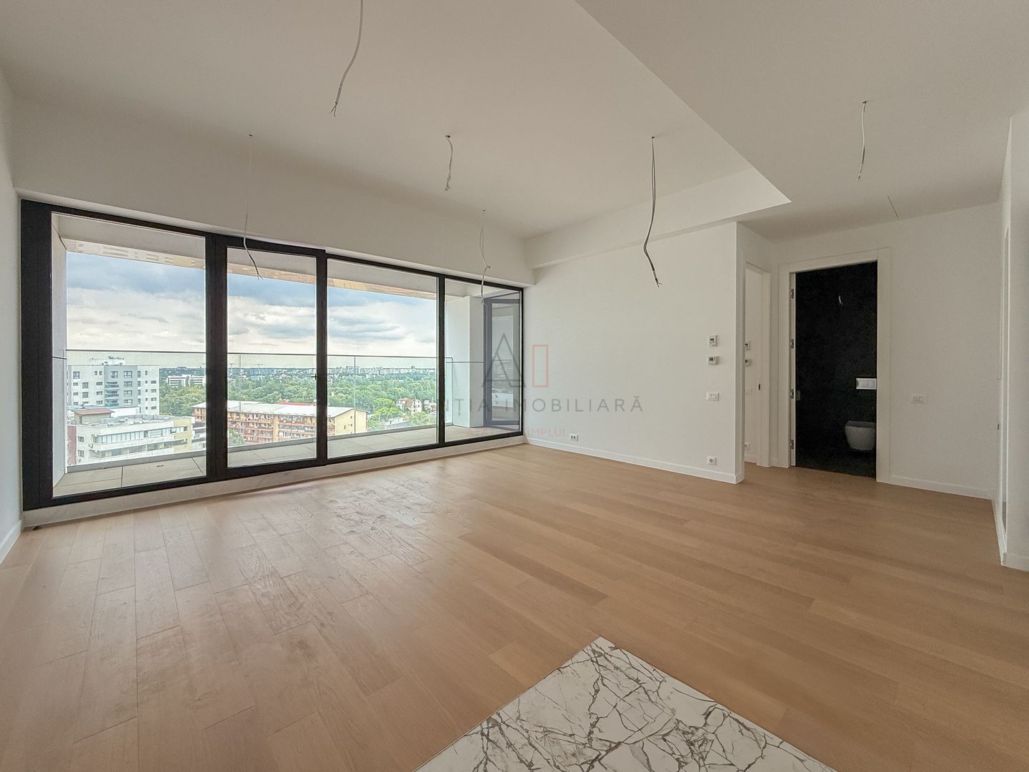 2 camere l Floreasca l vedere spre lac - Poză 1