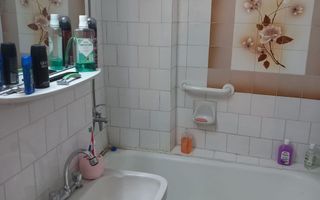 Vand apartament 3 camere, decomandat, in zona ultracentrala - Poză 6