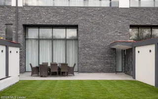 Iancu Nicolae - Vila high-end pe malul lacului, Gradina cu Ponton - Poză 40