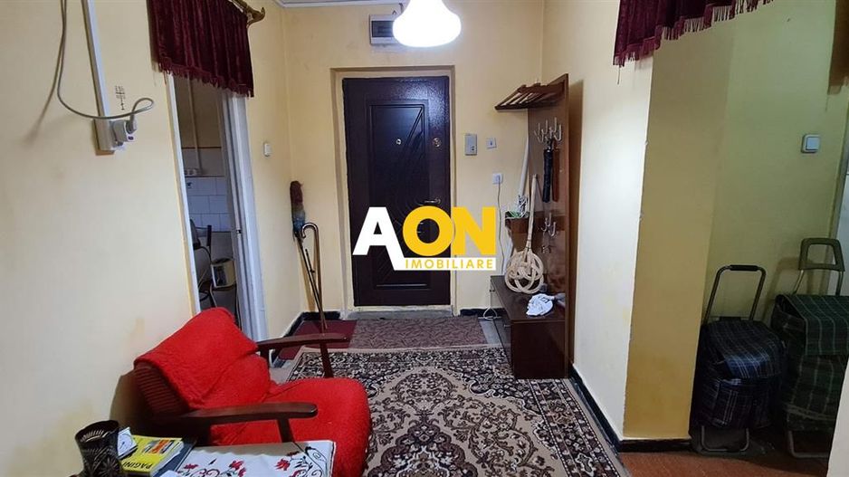 Apartament 3 camere, decomandat, str. Closca - Poză 3