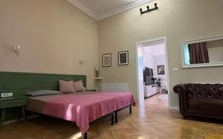 Apartament deosebit cu 3 camere - Central - potrivit pentru studenti - Poză 11