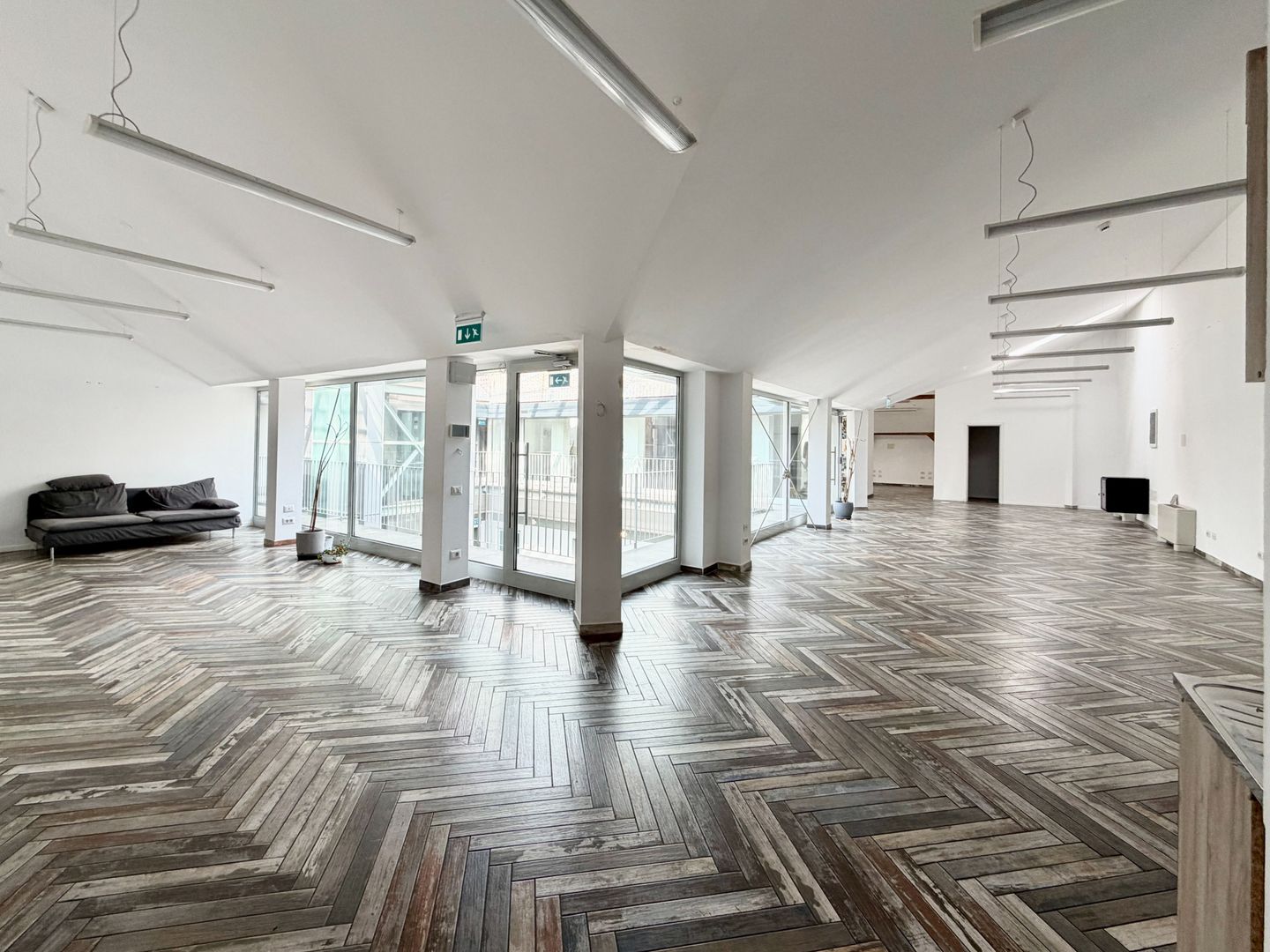Spațiu de birouri de închiriat — Piața Unirii - Poză 2
