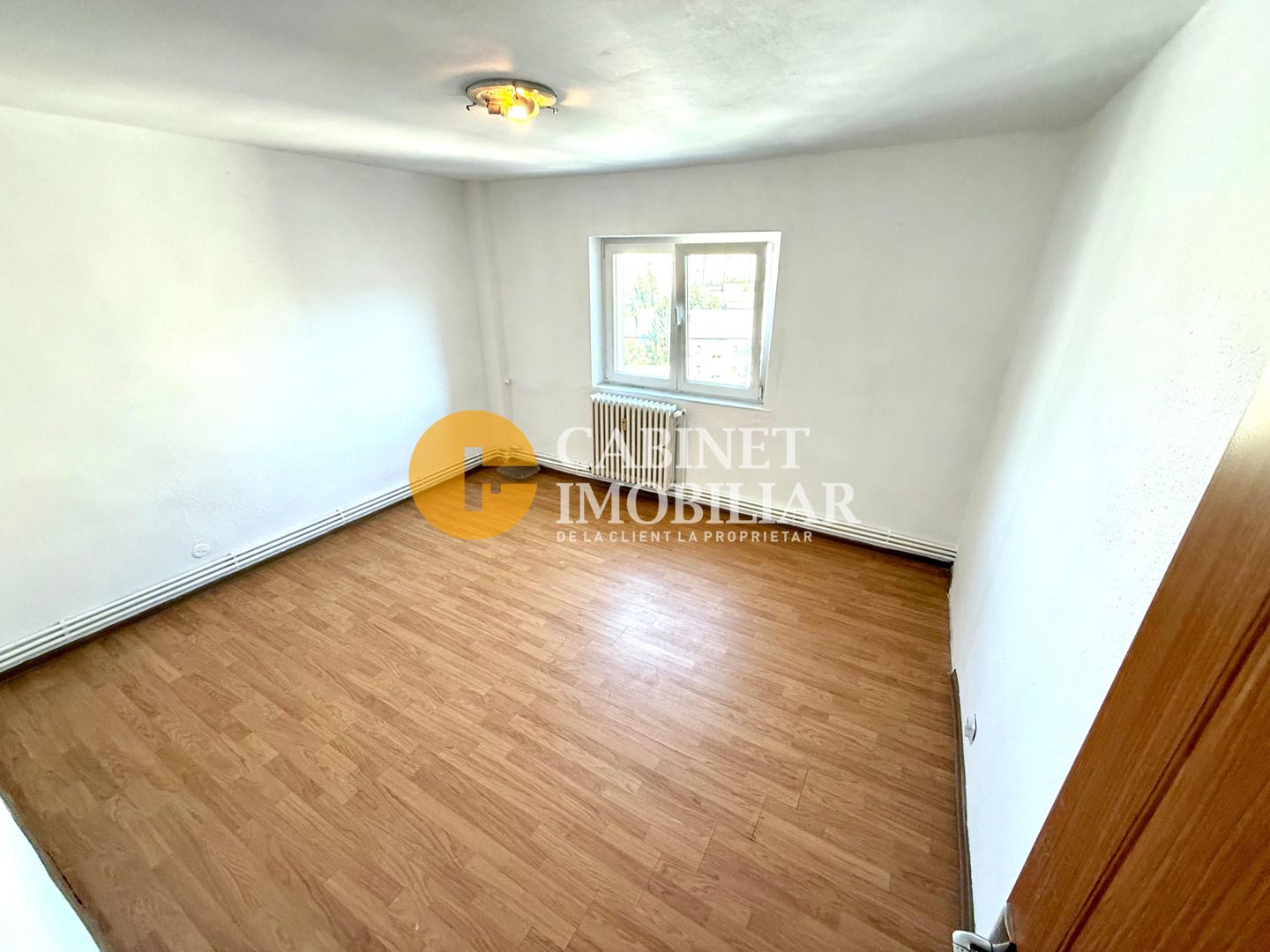 2 CAMERE DECOMANDAT, Liber - Alexandru Cel Bun - Poză 1