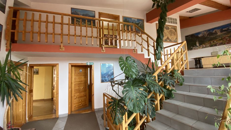 Spațiu de birouri de închiriat | Etaj 1 | 300 mp utili | 12 Locuri parcare - Poză 1